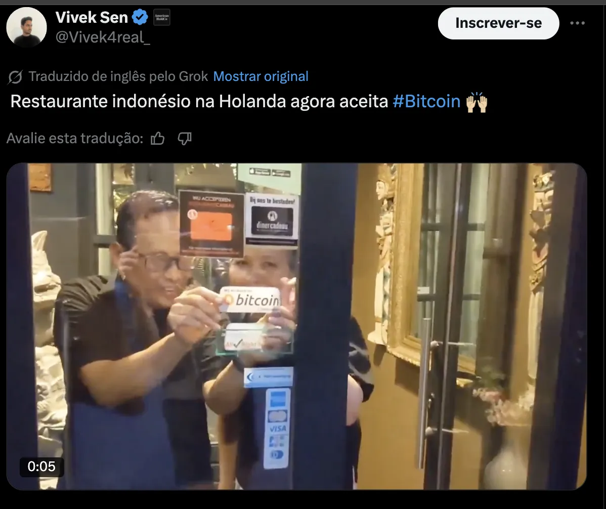 Estátua de Satoshi Nakamoto no Japão